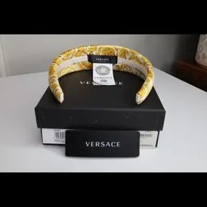 Versace | Accessories | Authentic Versace Baroqueprint White  display picture 3